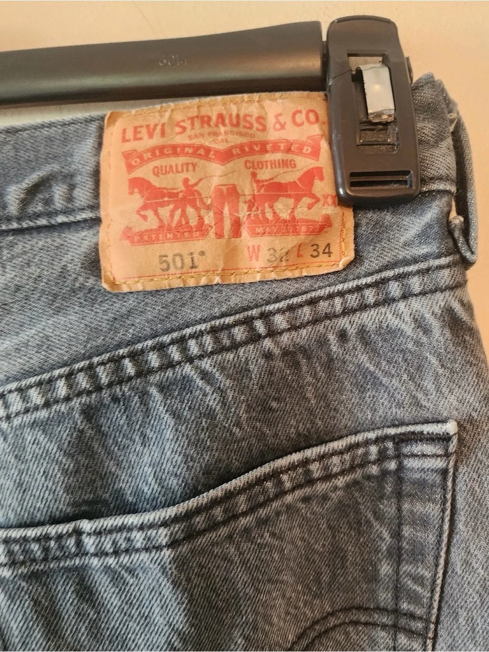 Levi's Jeans Mens 32X34 Light Gray 501 Straight Button Fly Denim